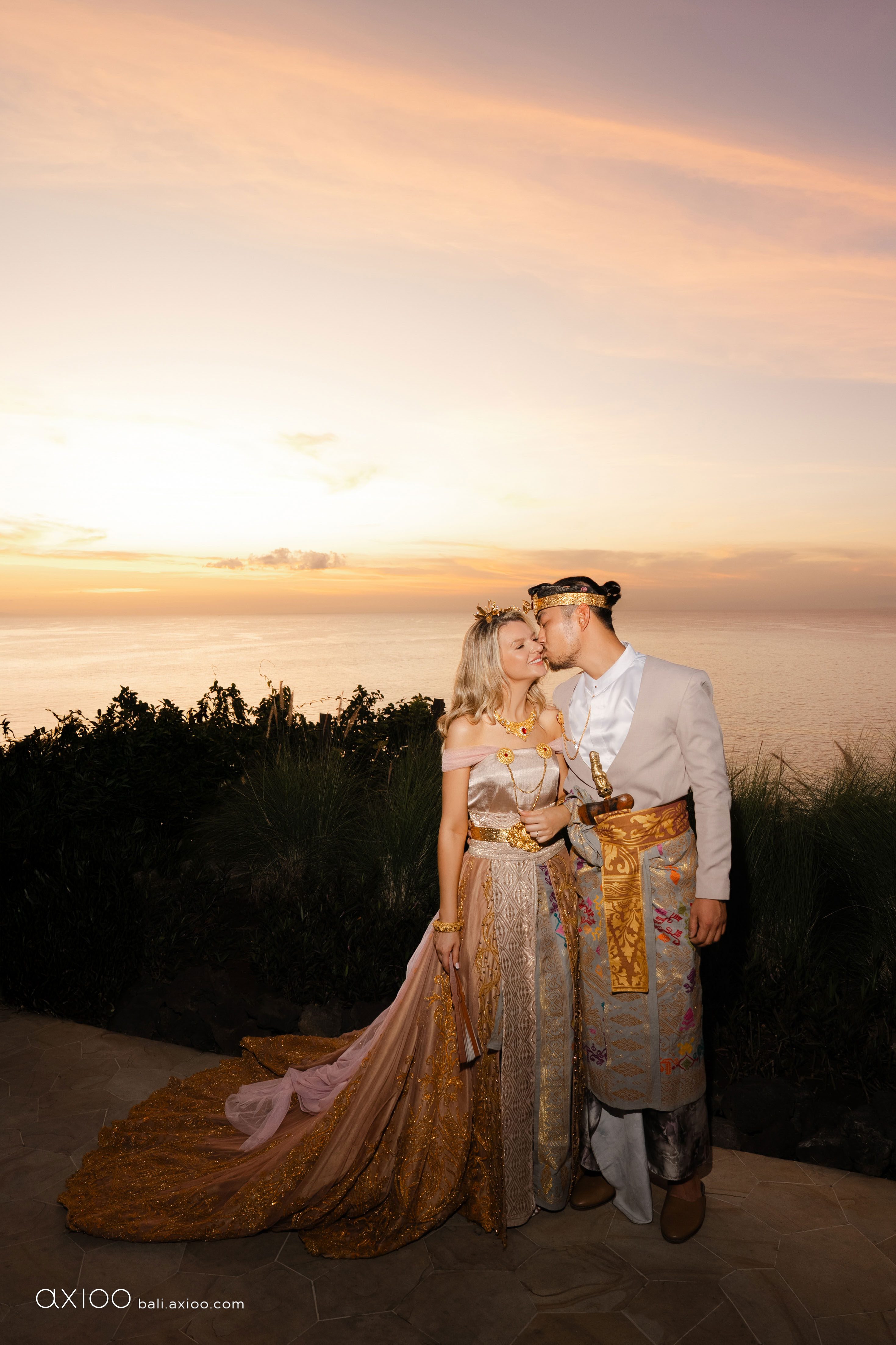 Axioo: A Reign of Forever